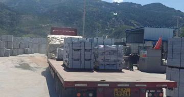 台州 芝麻白仿形路沿石，直形路沿石