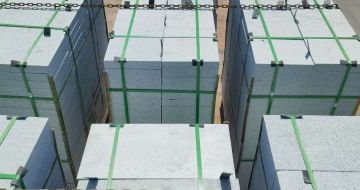 台州 芝麻白花岗岩5公分地铺石 花岗岩厂家工厂装车日常