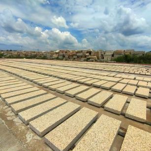 台州 黄金麻荔枝面花岗岩石材地铺石防护中