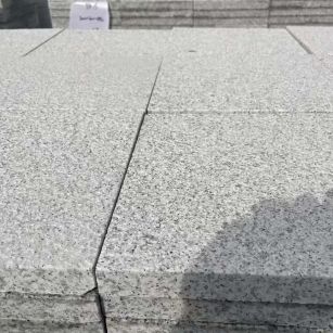 台州 白麻花岗岩石材推荐 荔枝面地铺石