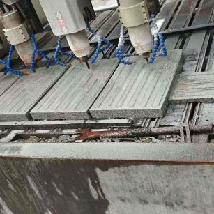 台州 芝麻白花岗岩荔枝面盲道雕刻