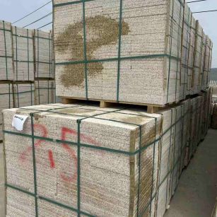 台州 黄金麻花岗岩石材荔枝面地铺石2.5*300*600