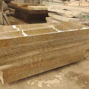 台州 黄金麻栏杆料半成品加工中