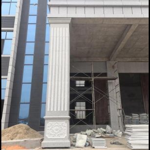 台州 芝麻白光面花岗岩门楼大柱（罗马柱）配雕花底座