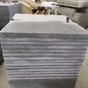 台州 芝麻白5公分火烧地铺成品，900*400，规格可定制