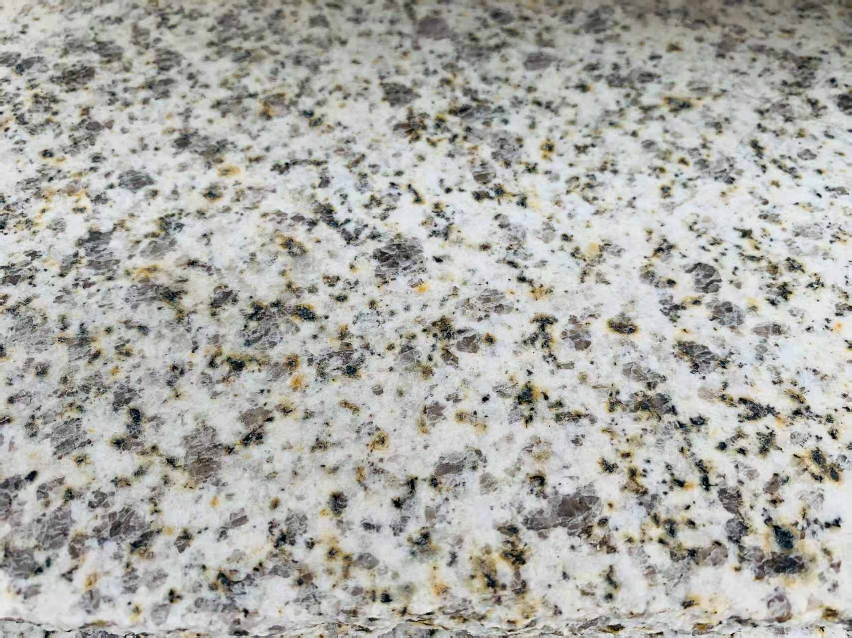 台州 黄金麻花岗岩石材浅黄光面