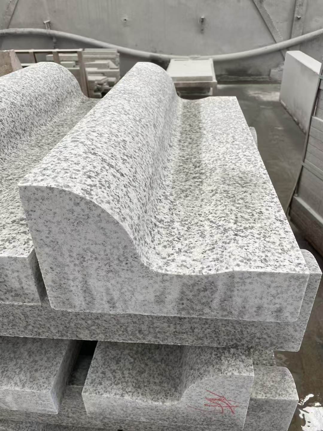 台州 白麻花岗岩S型路沿石，路侧石，马路牙子等