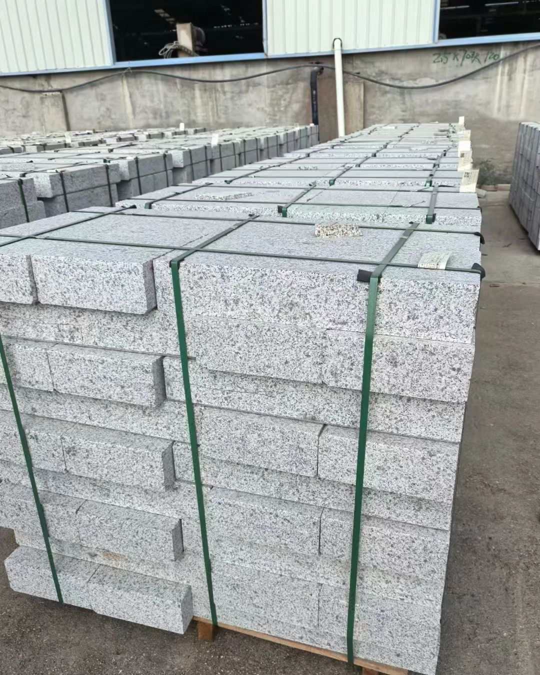 台州 白麻花岗岩路沿石，弧形路沿石，道牙石，马路牙子，界石，路缘石，平沿石，直岩石，平缘石等