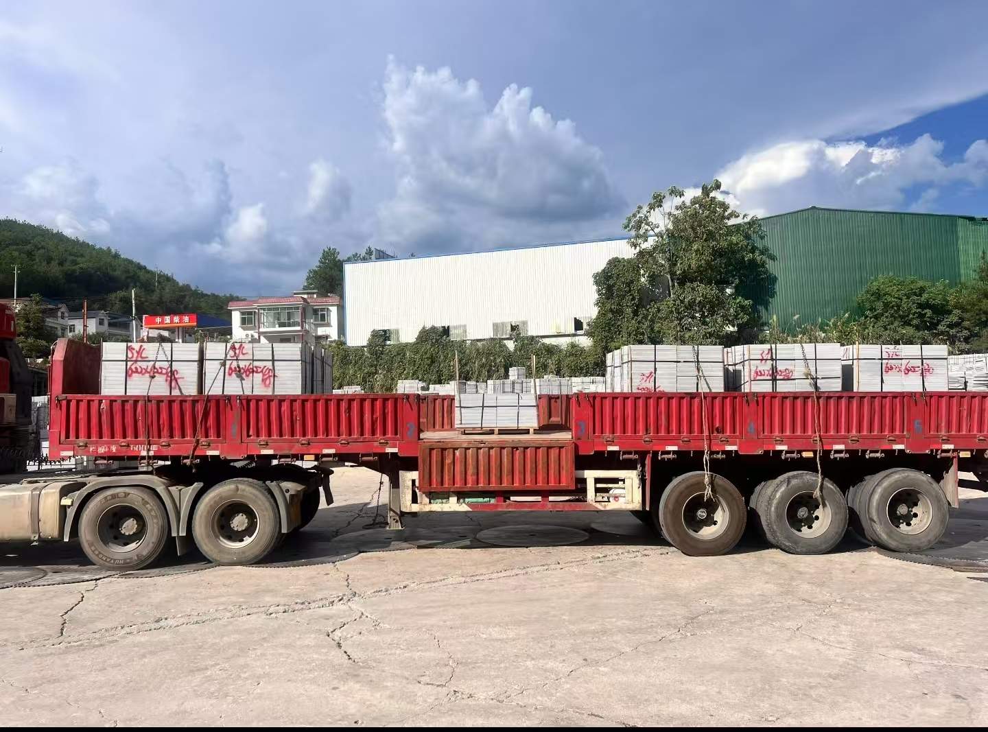 台州 芝麻灰花岗岩地铺石出货日常