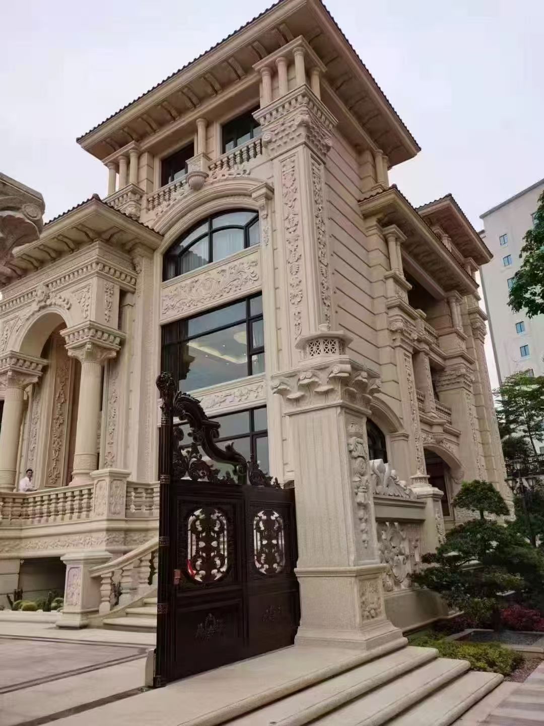 台州 黄金麻花岗岩别墅外墙干挂效果展示